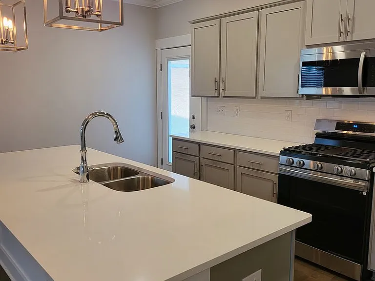 124 Keller Dr — Photo 6