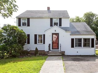 10 Lobdell Dr, Stratford, CT 06614