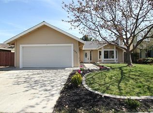 137 Marna Dr, Vacaville, CA