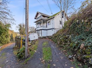 808 W A Loop, Rainier, OR 97048