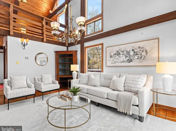 9110 Brink Rd, Gaithersburg, MD 20882