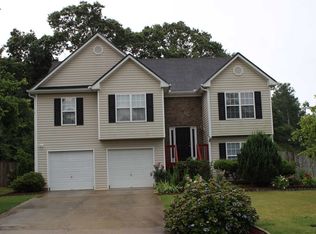 410 Aristocrat Dr, Loganville, GA 30052