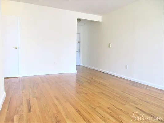 Rented by City Connections Realty | media 21