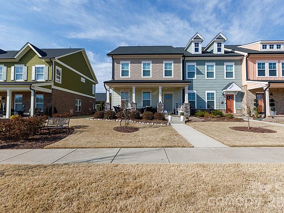 2nd image of 680 Dunkins Ferry Rd