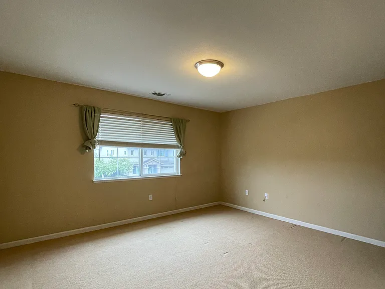 3625 Park Ridge Dr — Photo 3