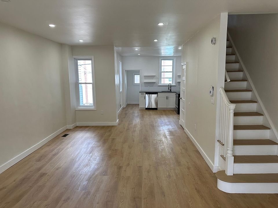 1st image of 5707 N Woodstock St