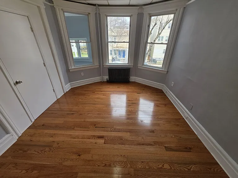 31 Linden Ave #2 — Photo 9