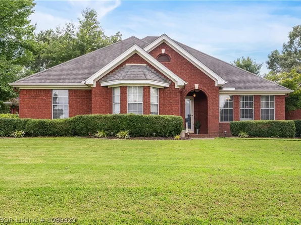 1402 Northview Dr, Van Buren, AR 72956