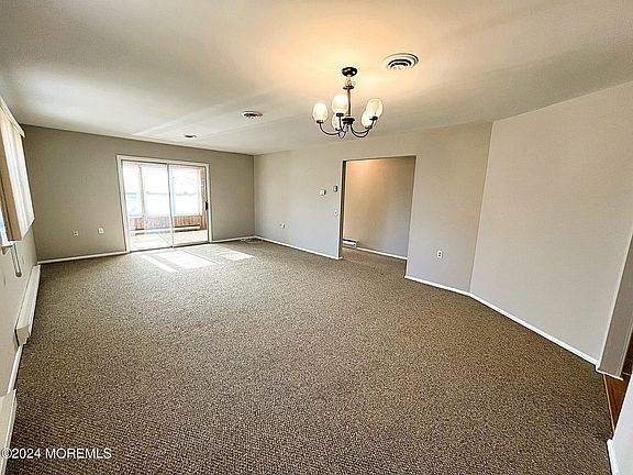 4th image of 63B Hudson Parkway