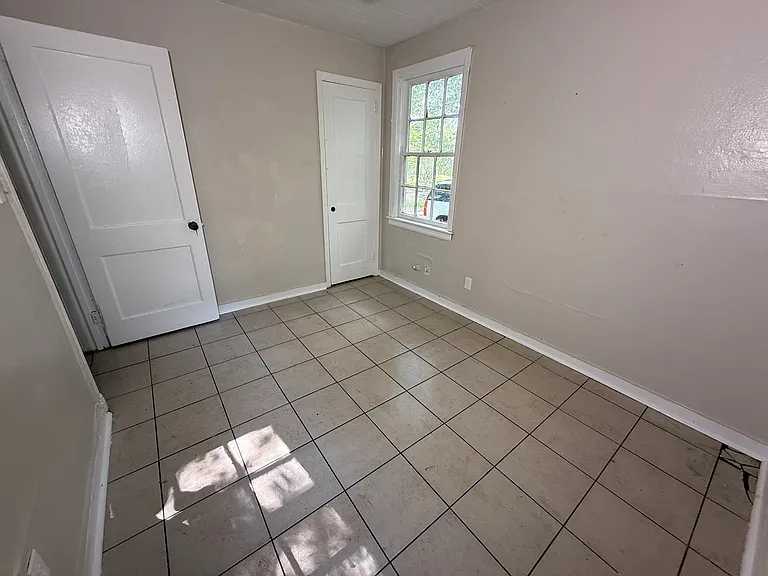 23 N Circle Dr — Photo 6
