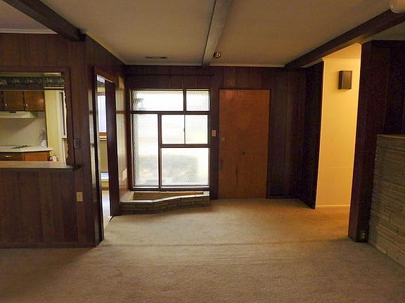 4th image of 395 22nd St