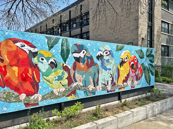 914 North Blvd. Oak Park, IL 60302, 914 North Blvd APT 3G, Oak Park, IL 60301