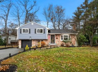 85 Chickering Rd, Dedham, MA 02026