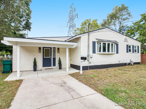 4463 Pinehurst Ave SW, Wyoming, MI 49548
