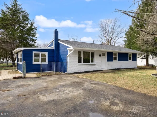 332 Seneca Trl, Browns Mills, NJ 08015