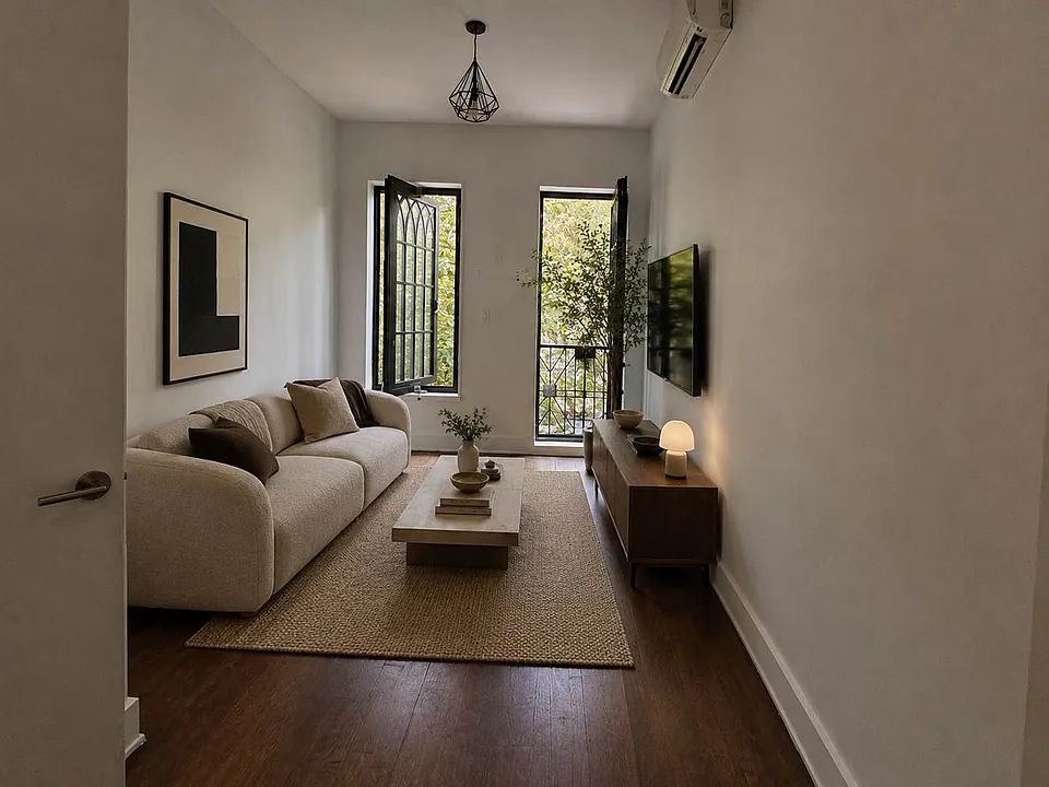 1487 Broadway #3CC