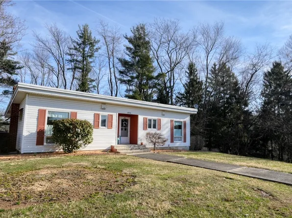 1534 Hillcrest Acres, Cambridge, OH 43725