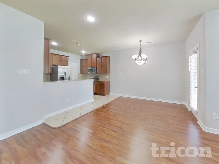 1819 Jara Ct — Photo 2