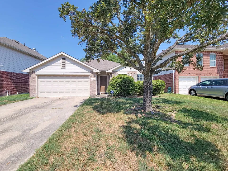 16122 Speyburn Ct