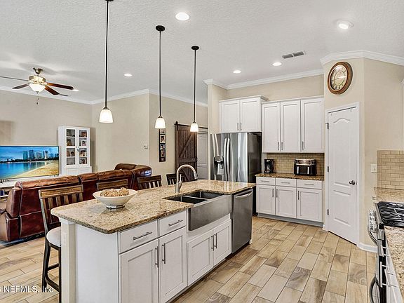 5th image of 294 GRAMPIAN HIGHLANDS Drive