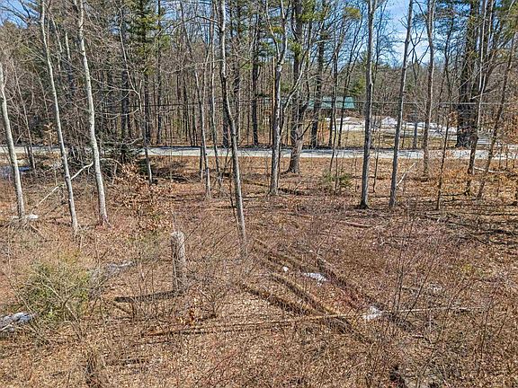 4th image of 563 Mountain Road