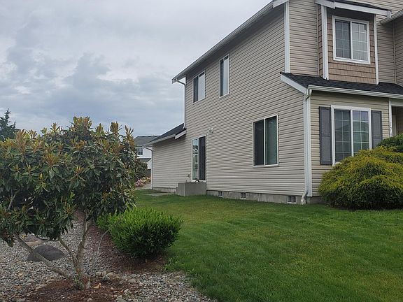 3rd image of 17602 108th Street Ct E