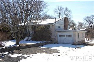 1st image of 27 Elmwood Dr