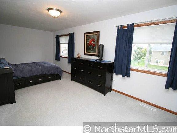 4th image of 933 S Cedar Street