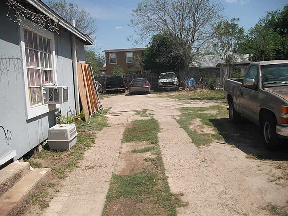 4th image of 4007 Santa Cleotilde Ave