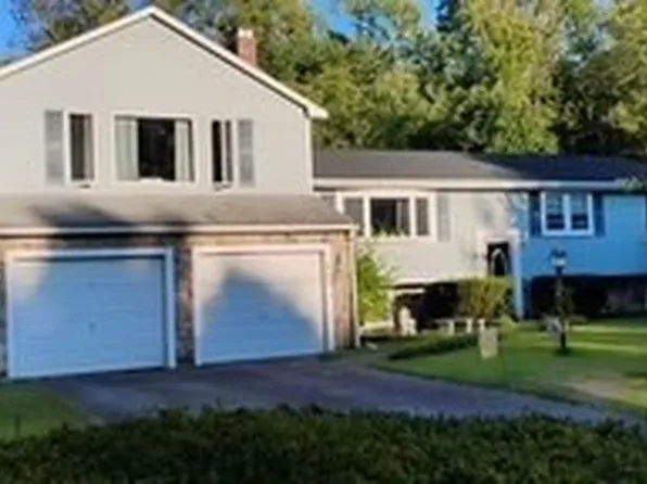 647 Rebecca Rd, Dighton, MA 02715