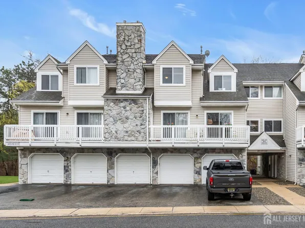 4107 Norma Pl, Toms River, NJ 08755