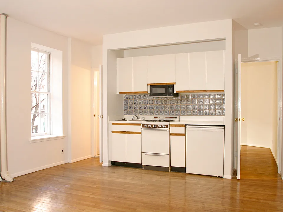 320 E 92nd St #2FC