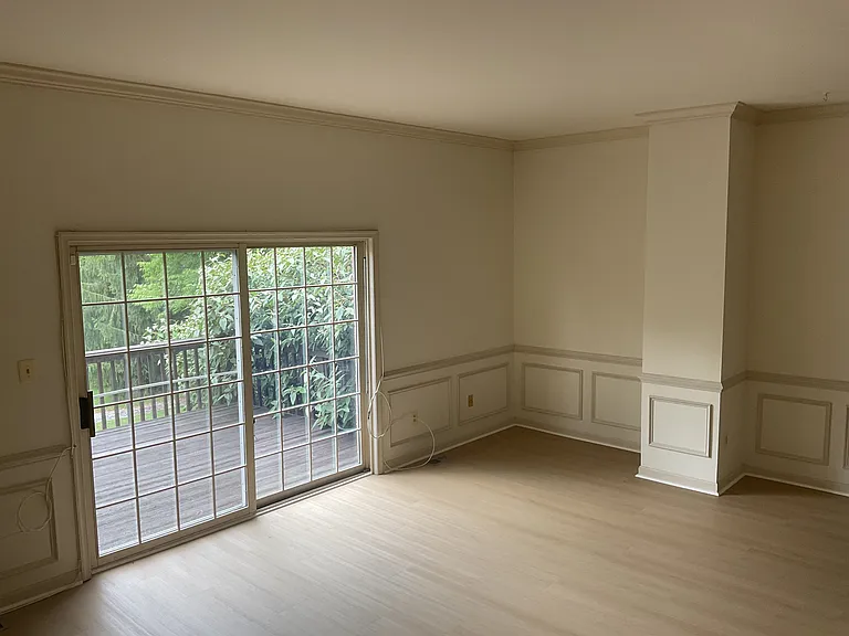 28 Tenby Ct — Photo 14