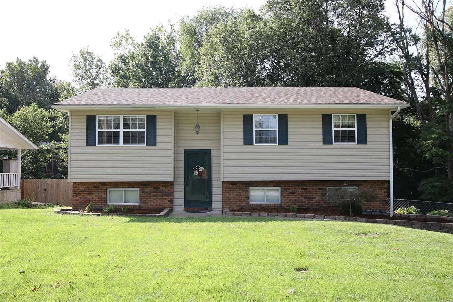 712 Hi Point St photo 1