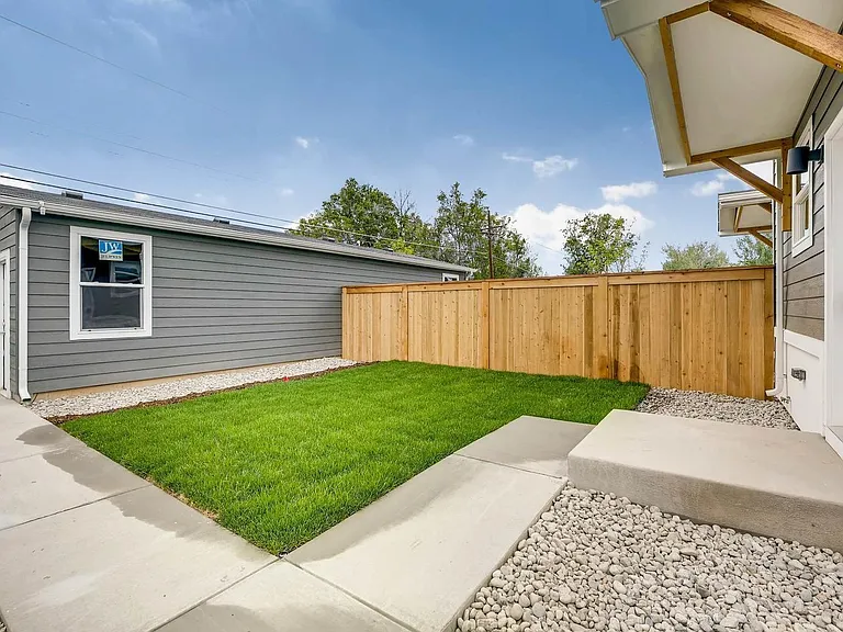 2864 S Delaware St — Photo 22