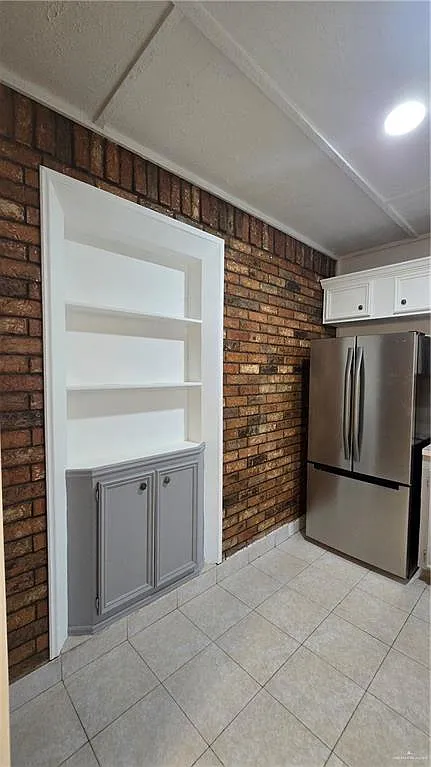 3 bed, 3.0 bath, 2589 sqft, $1,500 — Photo 4