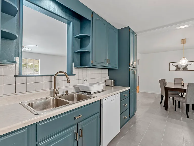 2751 Tiara Dr — Photo 19