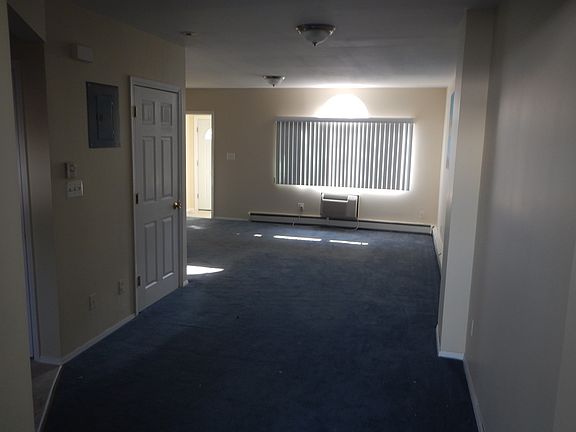 3rd image of 6012 172nd St