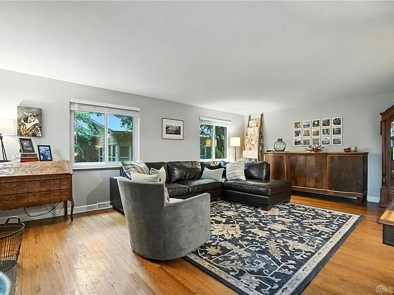 108 Napoleon Dr — Photo 5