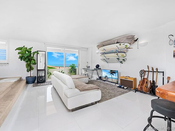 3rd image of 465 Ocean Dr APT 1122
