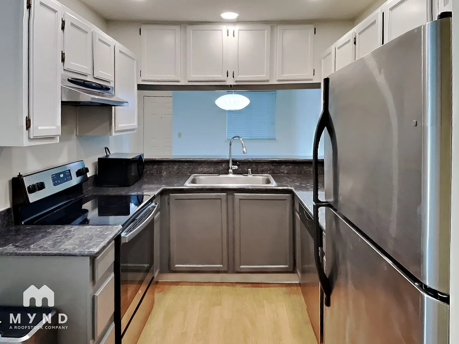 2 bed, 2.0 bath, 1120 sqft, $2,995 — Photo 4