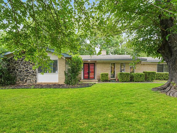 2nd image of 613 Misty Glen Dr