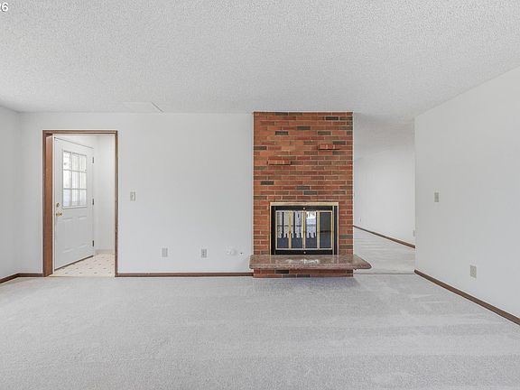 4th image of 58 Sunset Pl