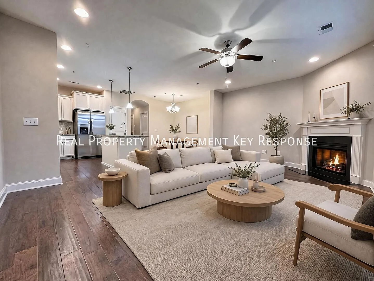 The Perfect Blend of Style & Location Gorgeous 3BR Near Indian Lake & Parks! — Photo 4