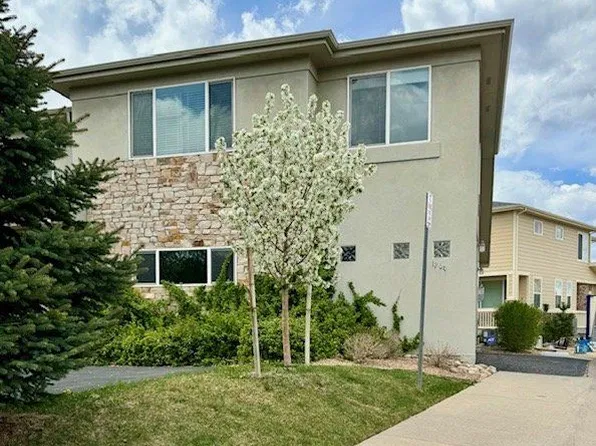 1200 S Kingston Ct, Aurora, CO 80012