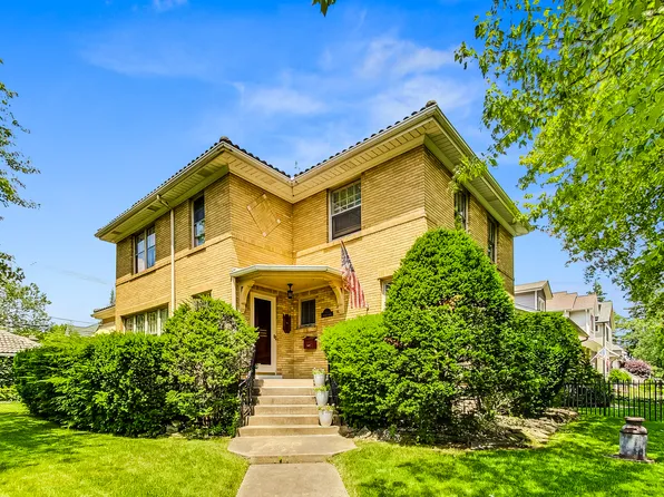 6900 N Oriole Ave, Chicago, IL 60631