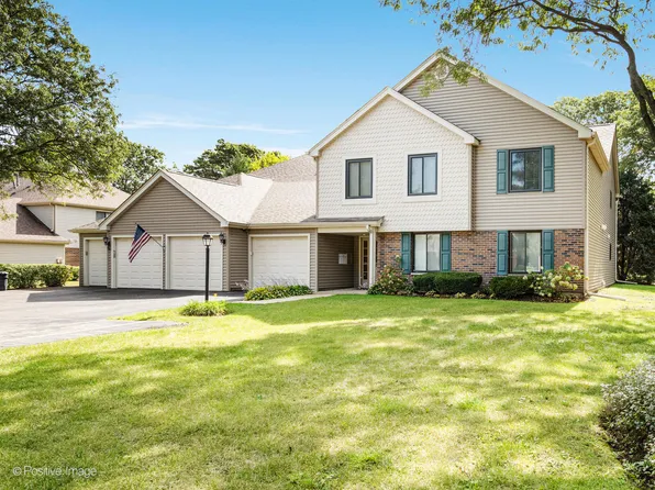 27W705 Grasmere Dr Unit 1705, Winfield, IL 60190