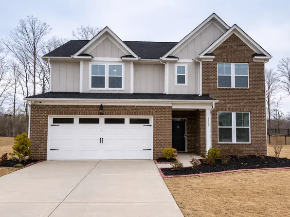 1211 Ashe Meadow Dr, Indian Trail, NC 28079