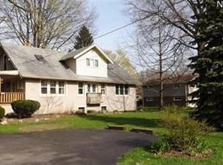 4447 Columbia Rd, North Olmsted, OH 44070
