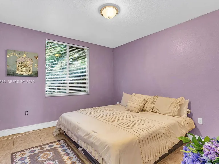 8135 NW 164th Ter — Photo 21